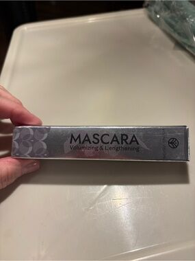 Black Mascara Tube - Women Makeup Mascara
